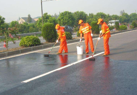 玉树 彩色路面喷漆维修改色的使用寿命有多长？